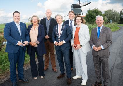 Groepsfoto college van burgemeester en wethouders (B&W)